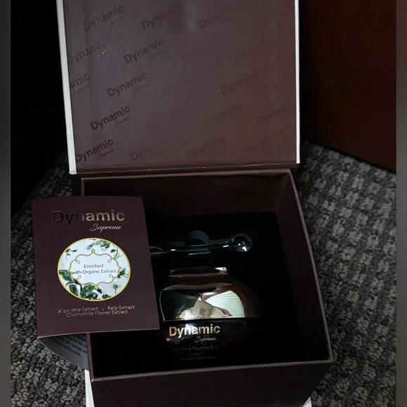 NIB Dynamic Supreme Moisture Restore Eye Cream - Picture 3 of 4